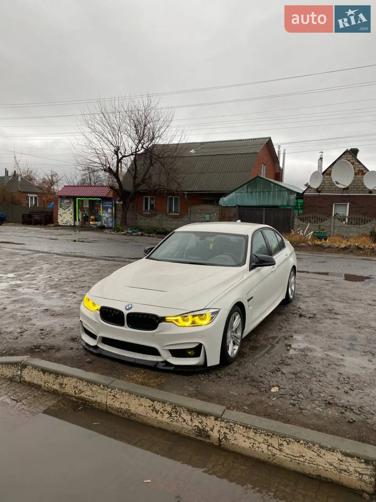 BMW 3 Series, 2016