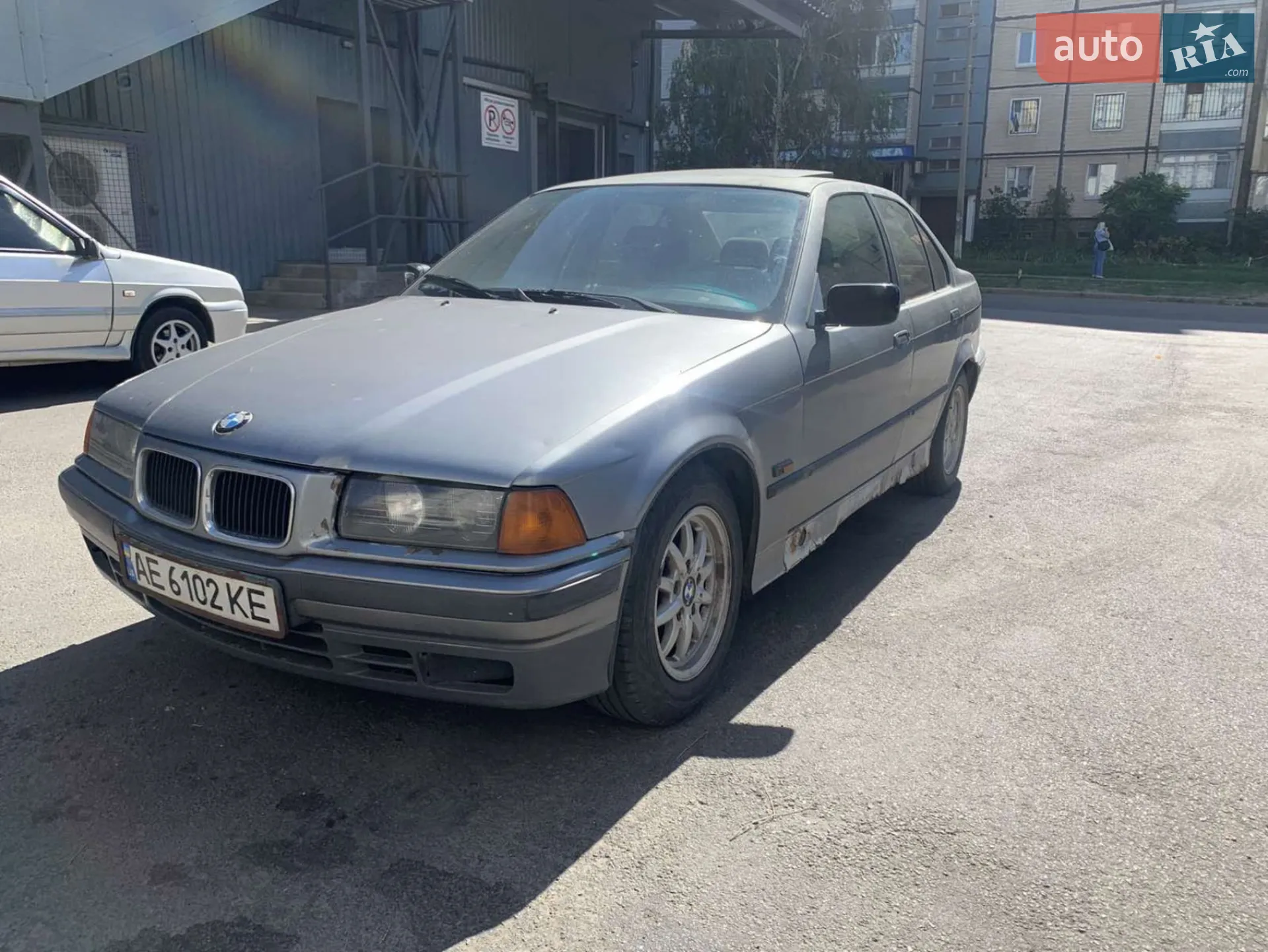BMW 3 Series, 1992