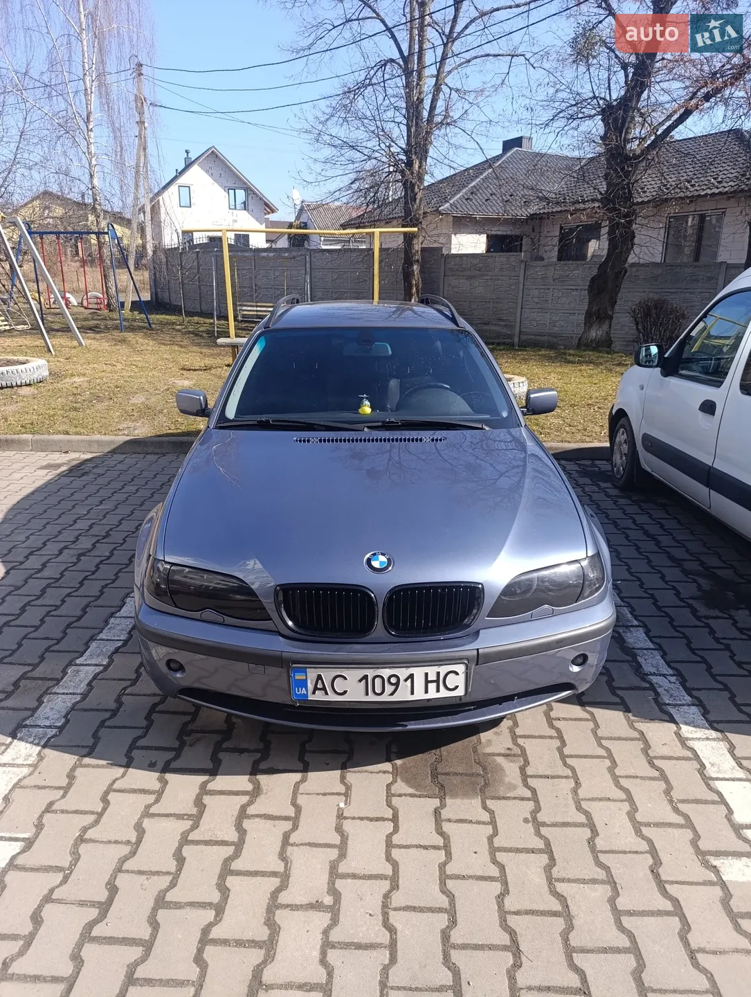 BMW 3 Series, 2001