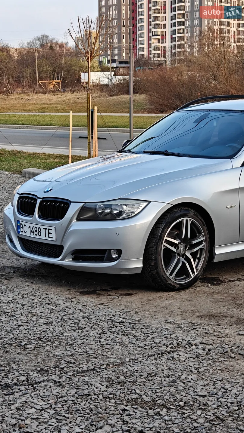 BMW 3 Series, 2009