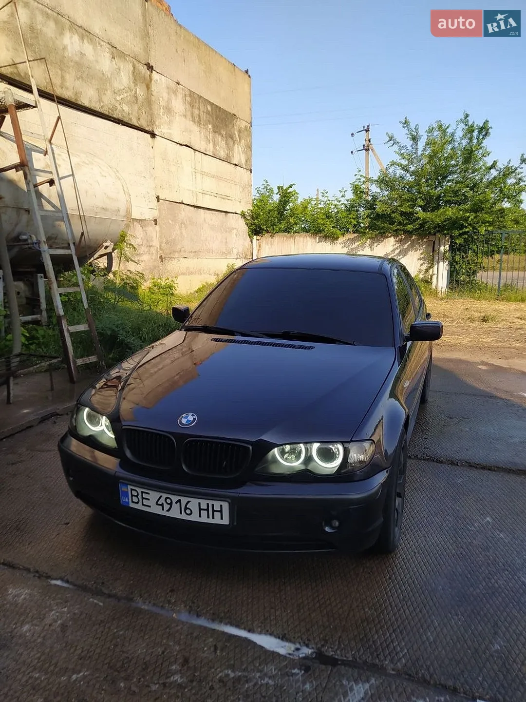 BMW 3 Series, 2003
