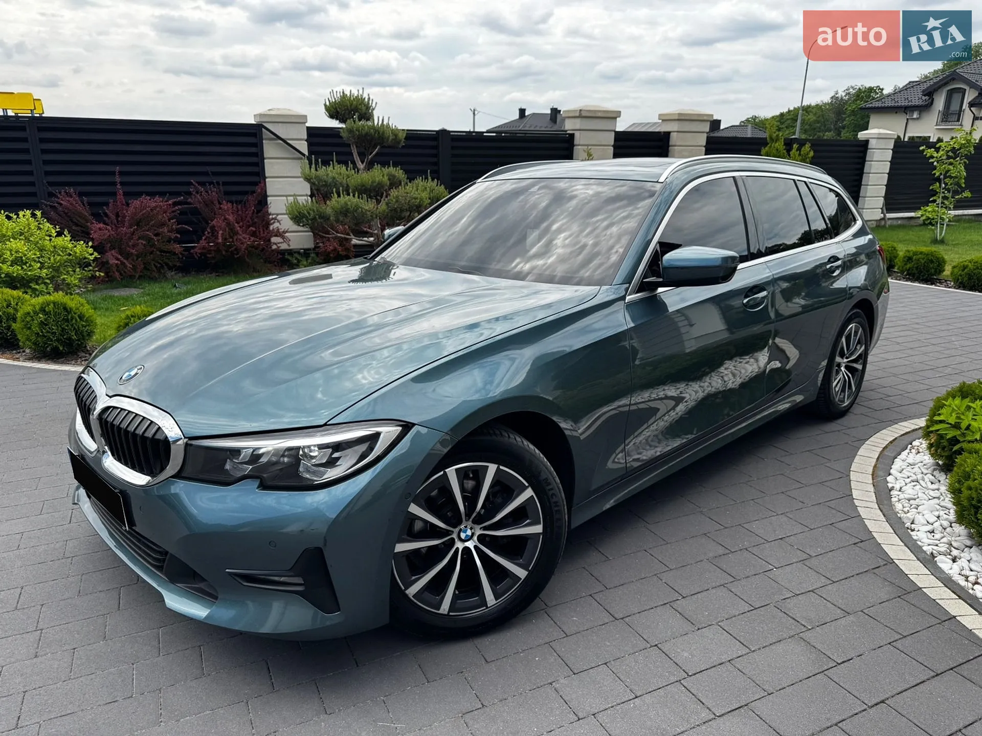 BMW 3 Series, 2021