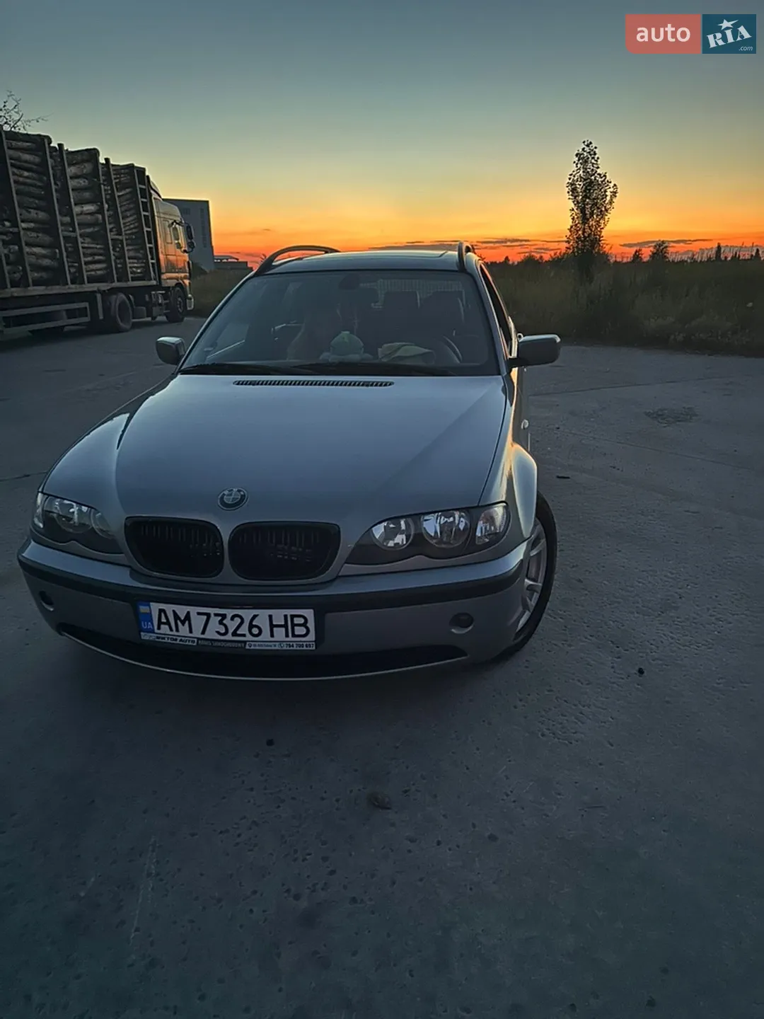 BMW 3 Series, 2004