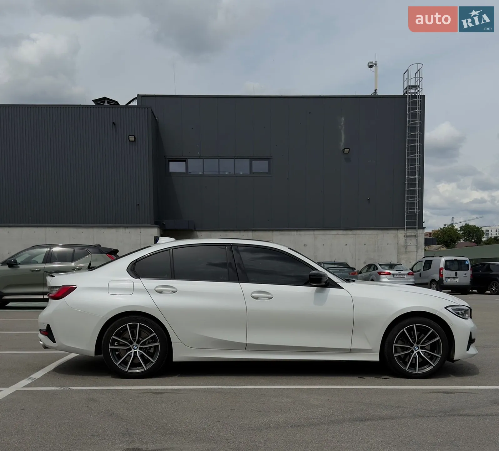 BMW 3 Series, 2019