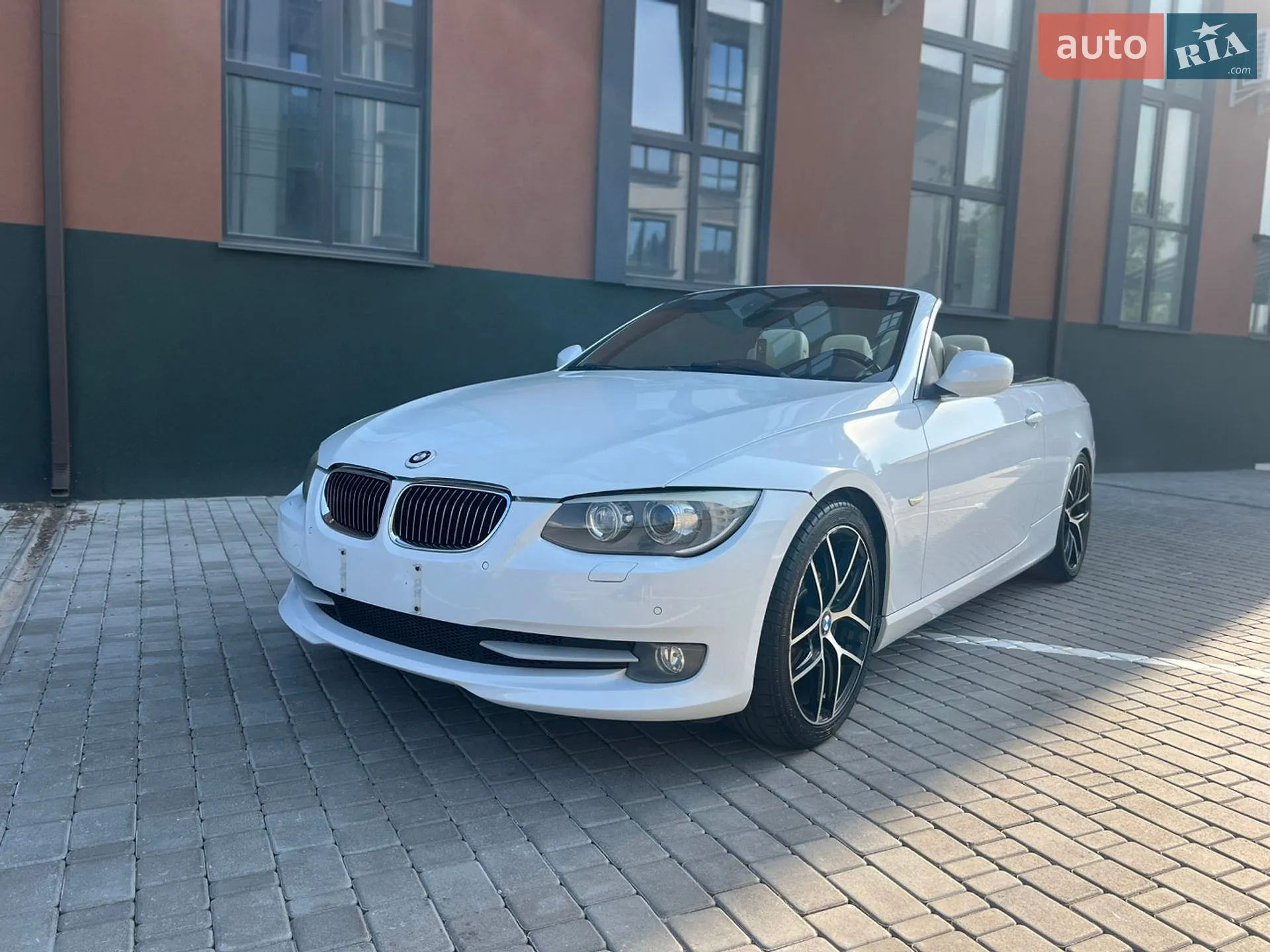 BMW 3 Series, 2011