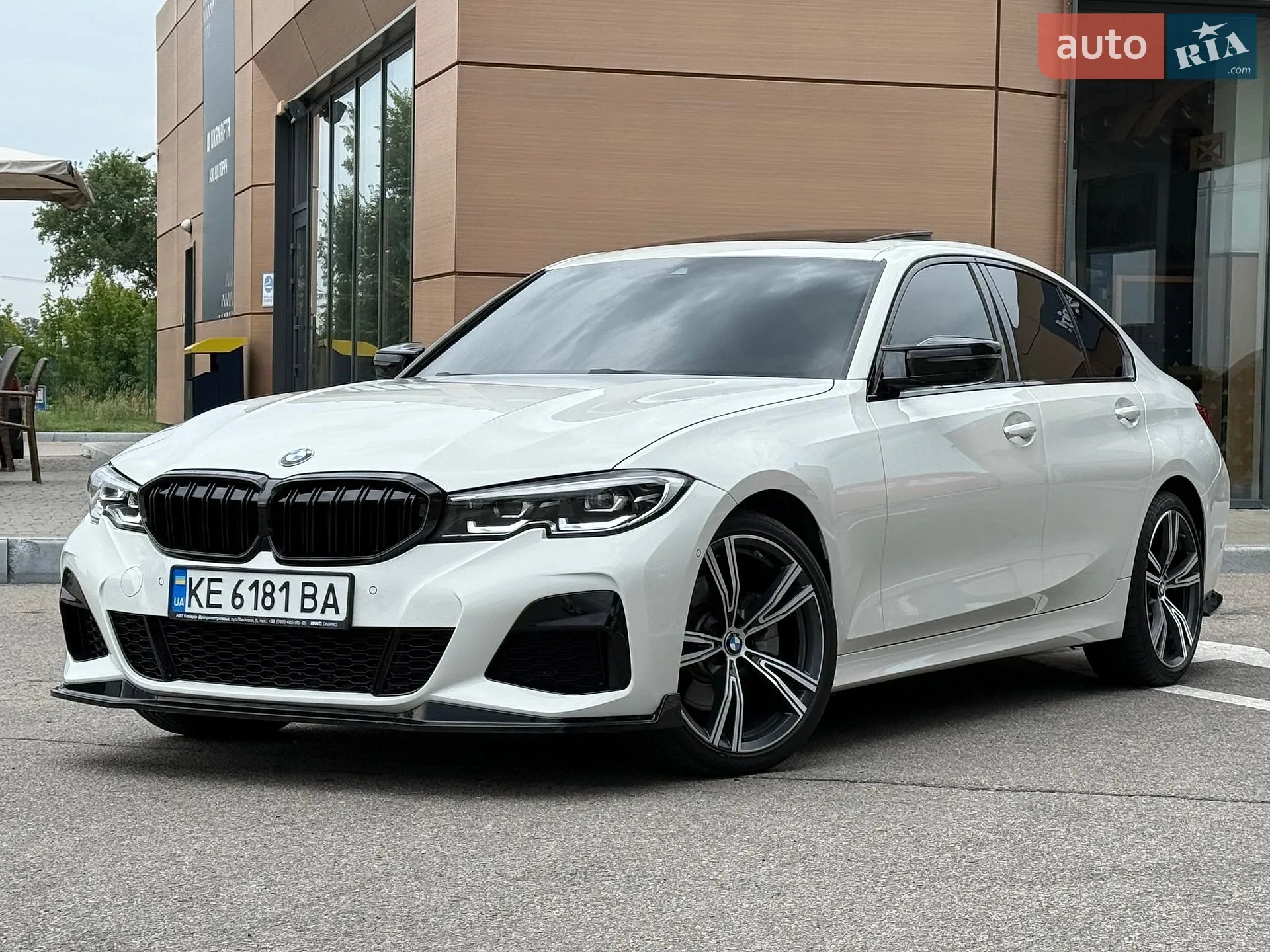 BMW 3 Series, 2019