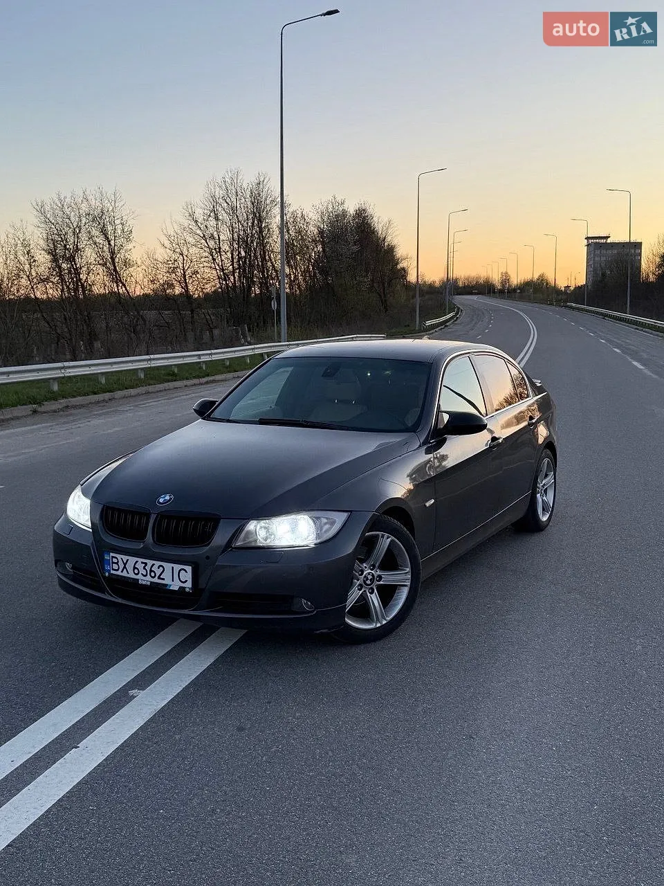 BMW 3 Series, 2005