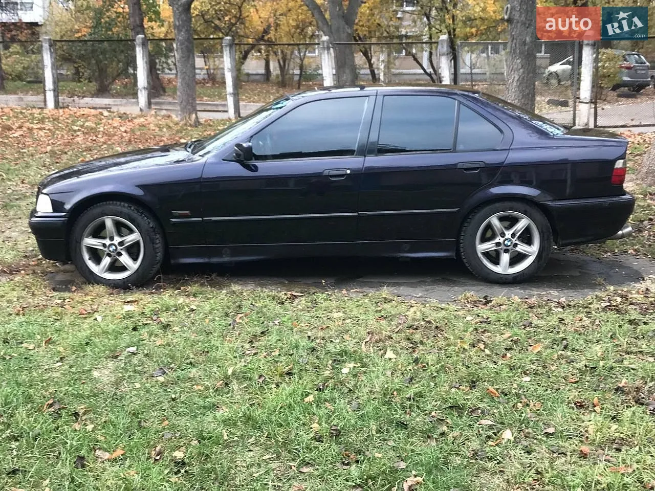 BMW 3 Series, 1993
