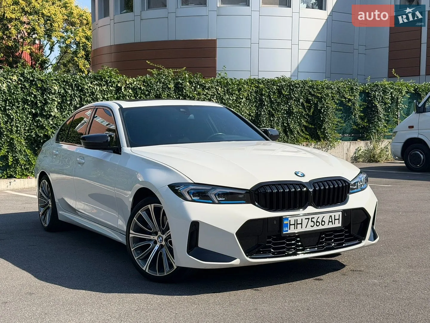 BMW 3 Series, 2020