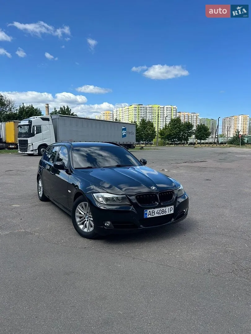 BMW 3 Series, 2010
