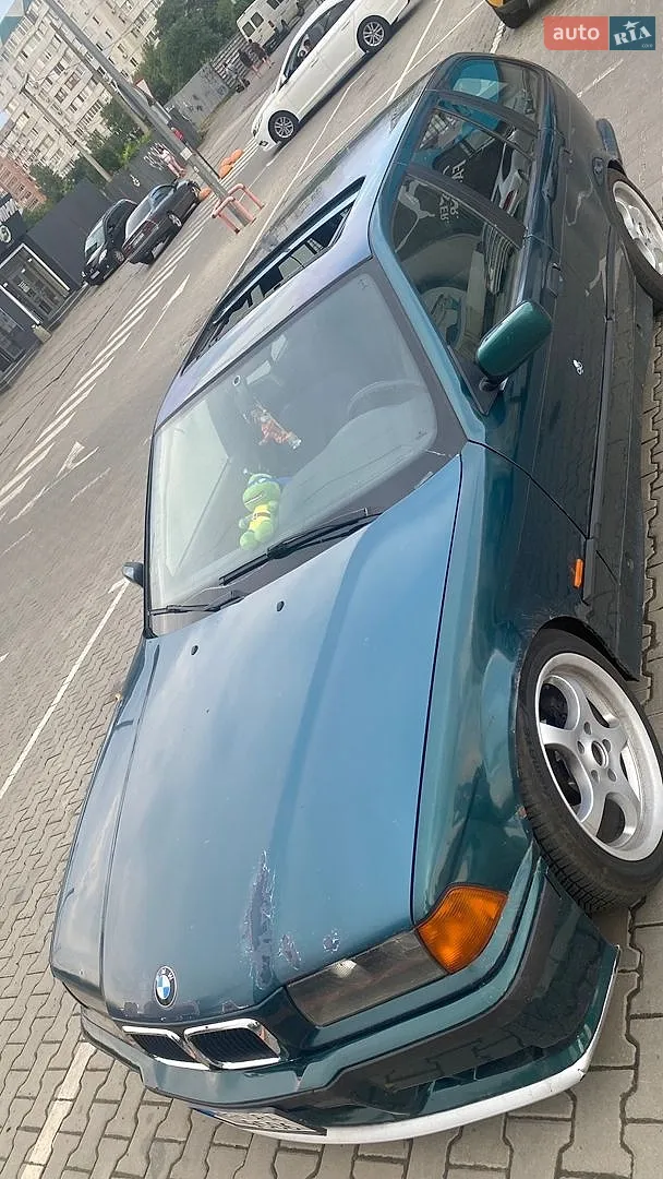 BMW 3 Series, 1998