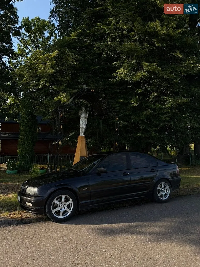 BMW 3 Series, 2001