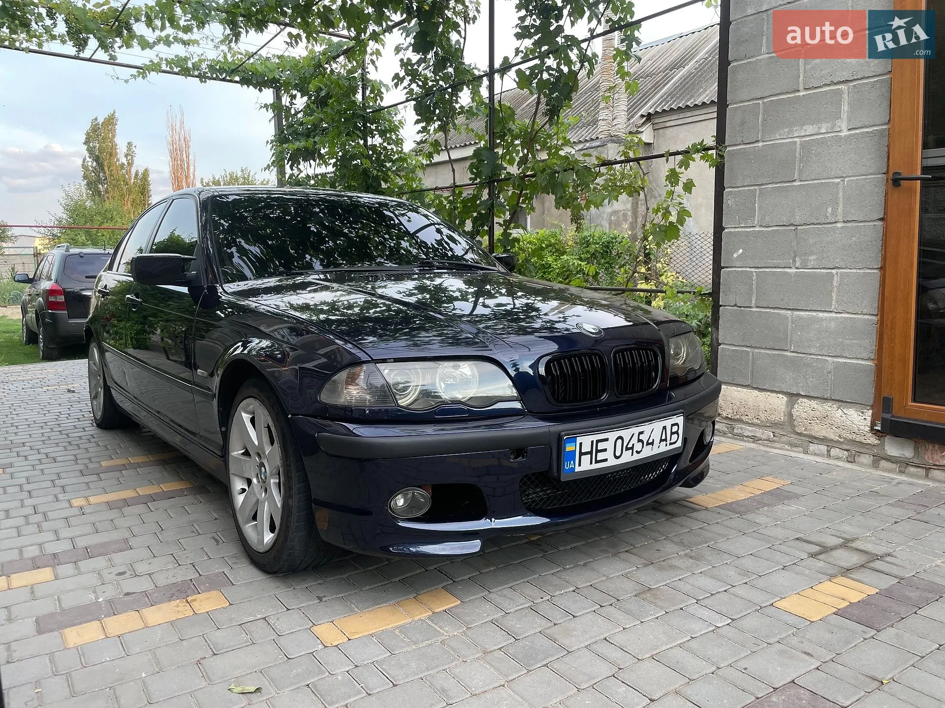 BMW 3 Series, 2000