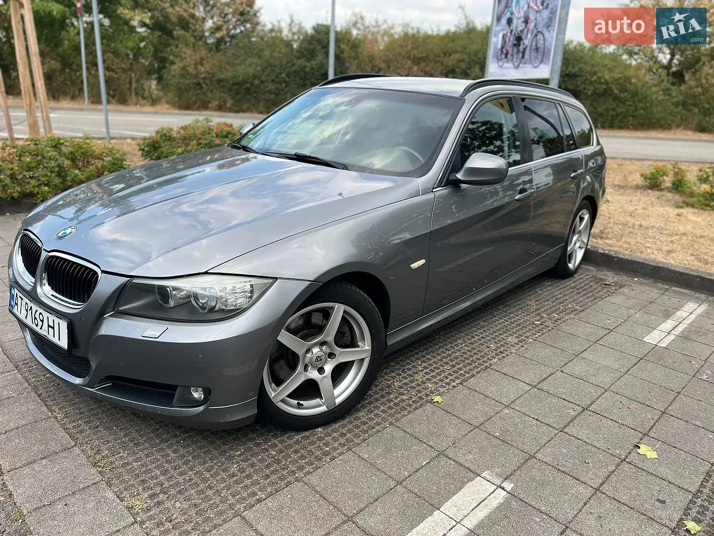 BMW 3 Series, 2011