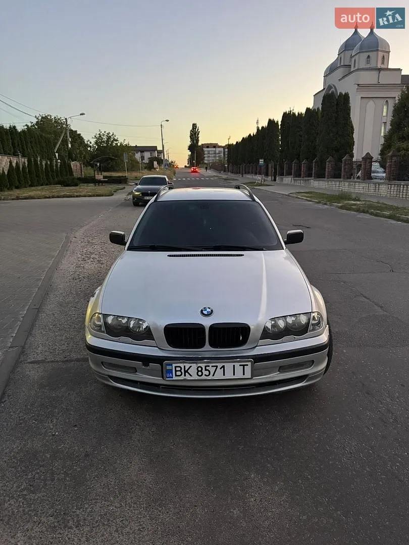 BMW 3 Series, 2001