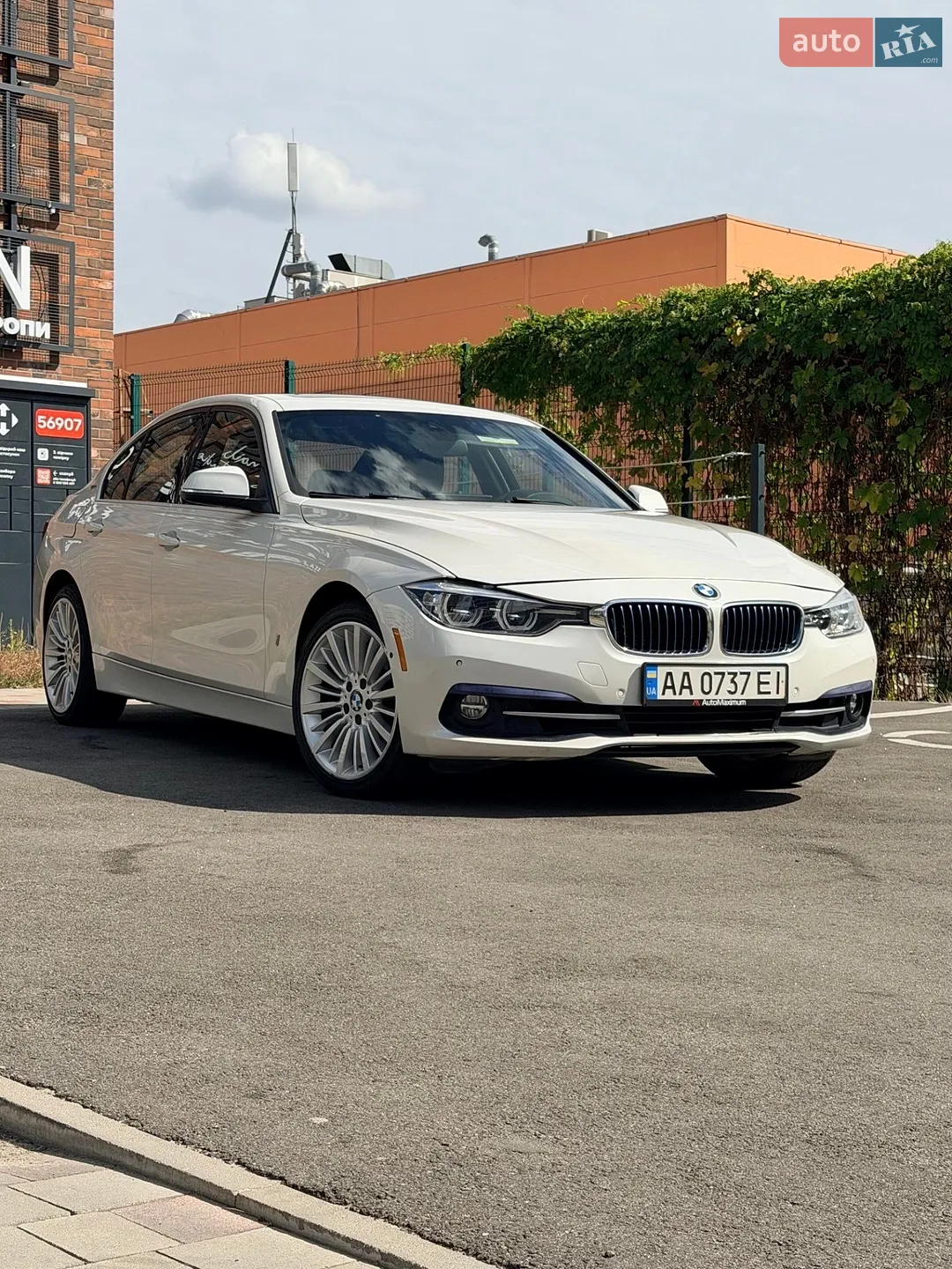 BMW 3 Series, 2016