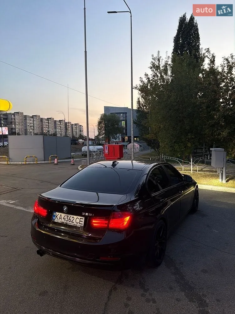 BMW 3 Series, 2012