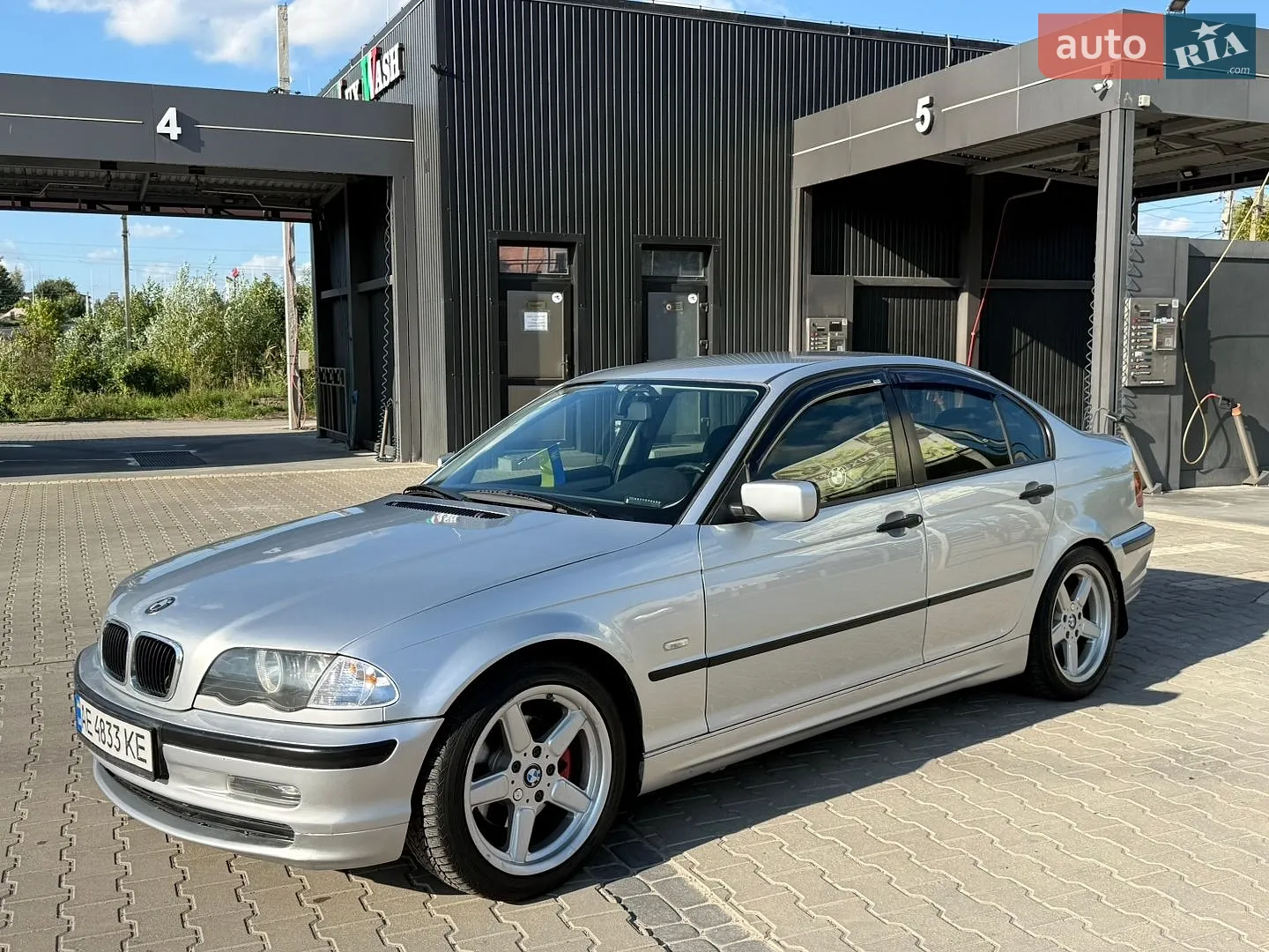 BMW 3 Series, 2000