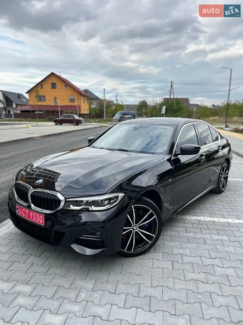 BMW 3 Series, 2019
