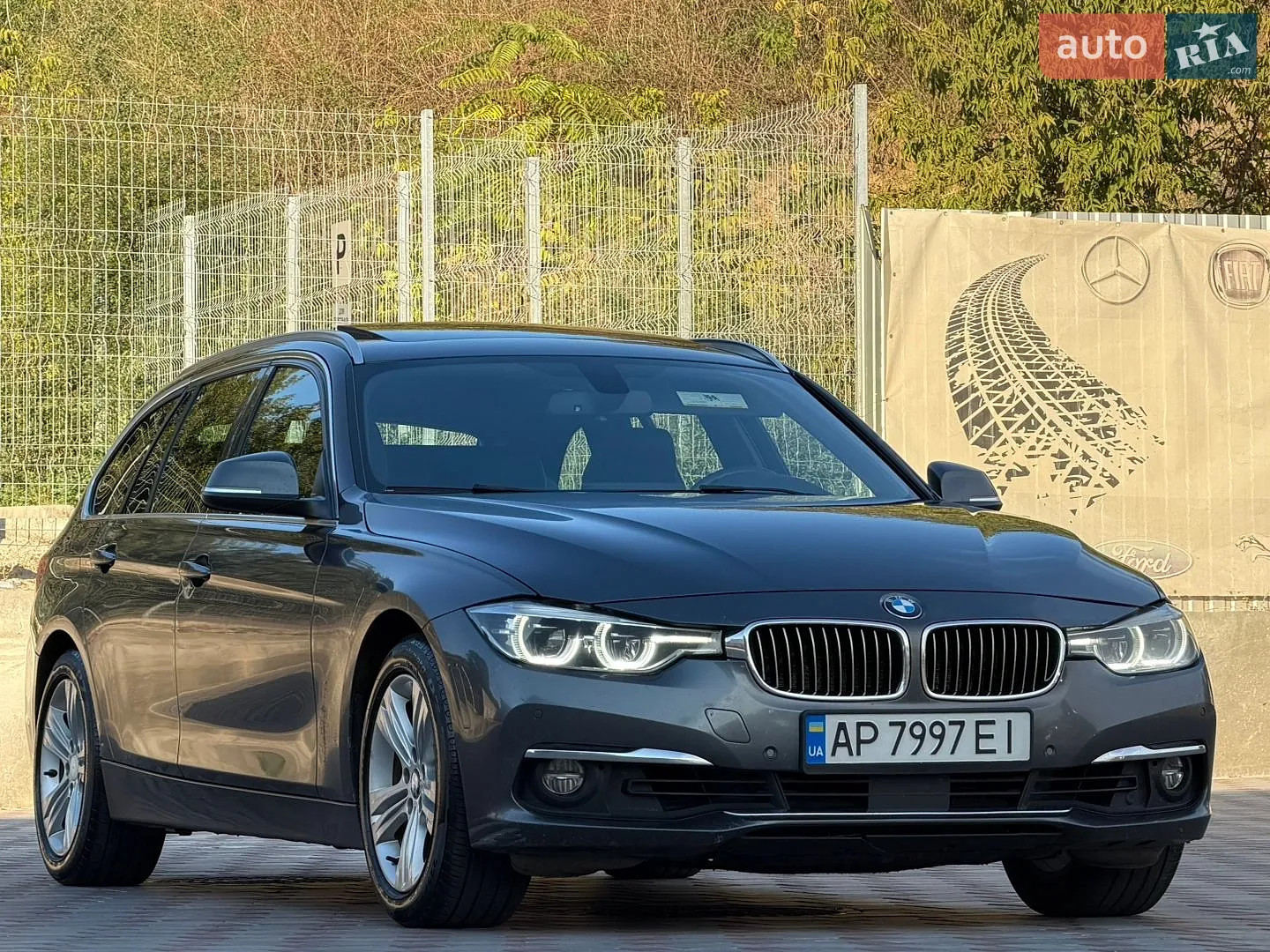 BMW 3 Series, 2016