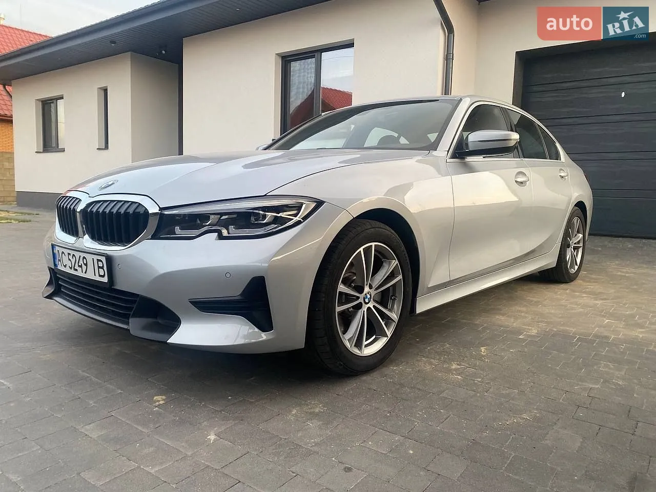 BMW 3 Series, 2019