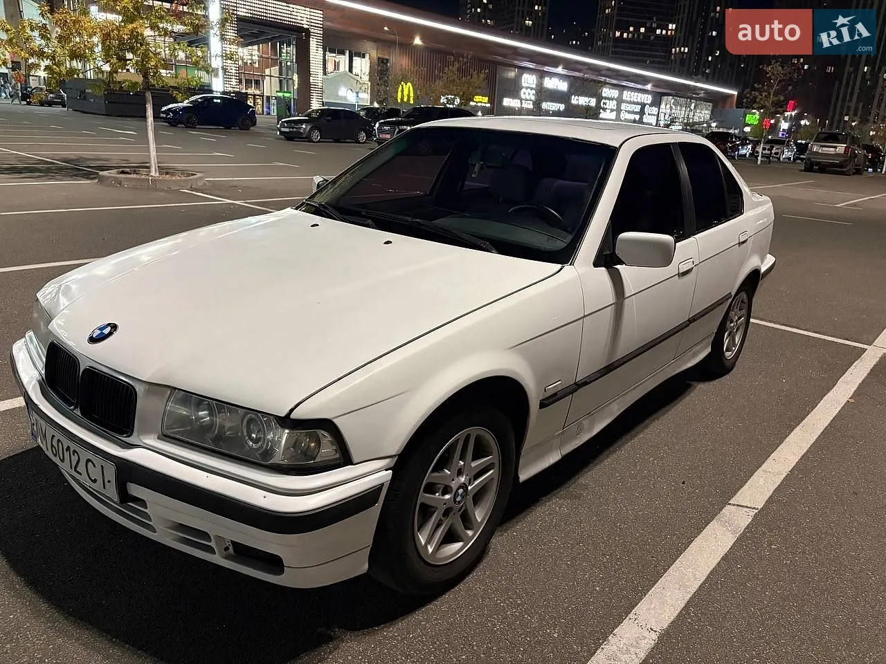 BMW 3 Series, 1992