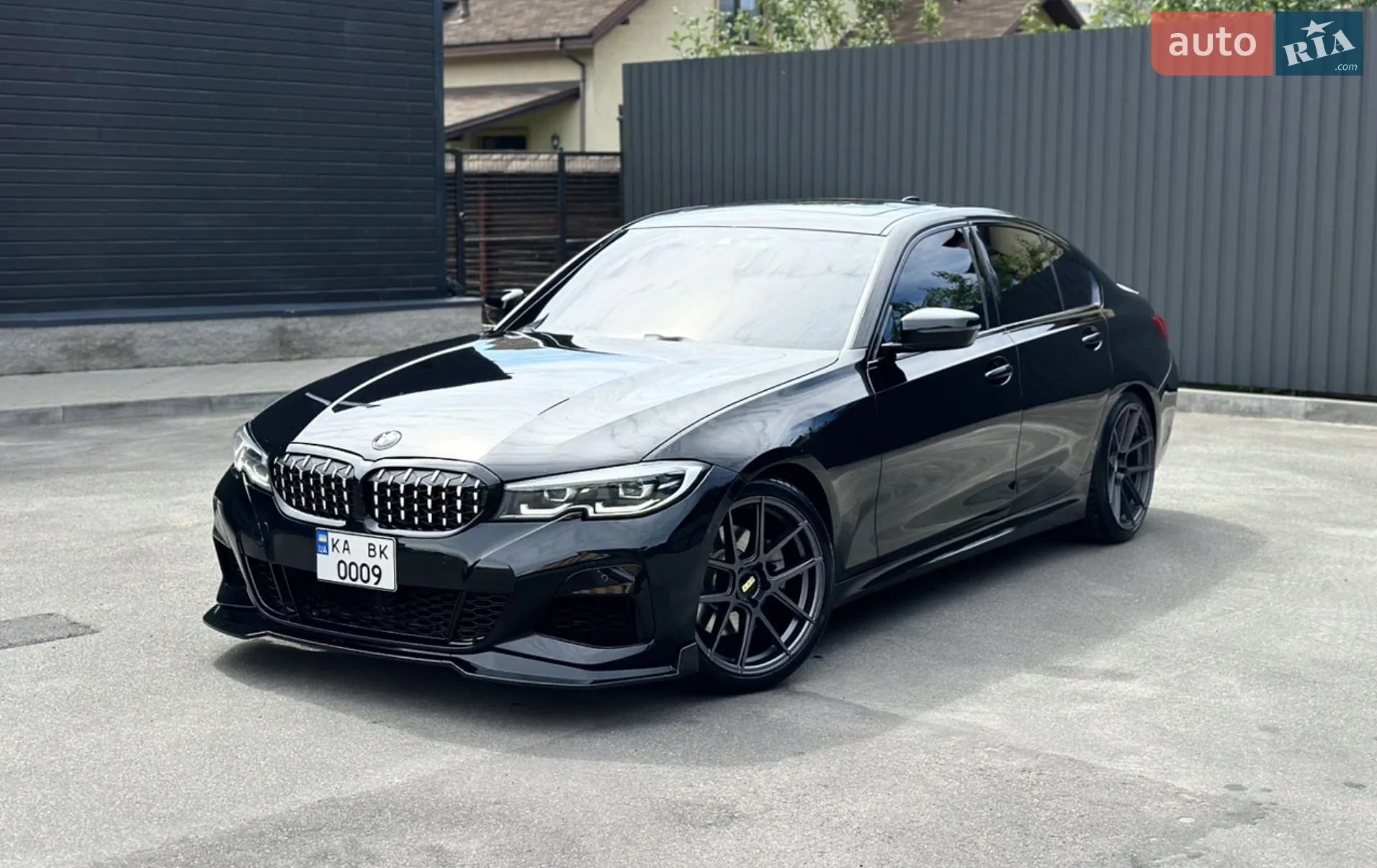BMW 3 Series, 2019