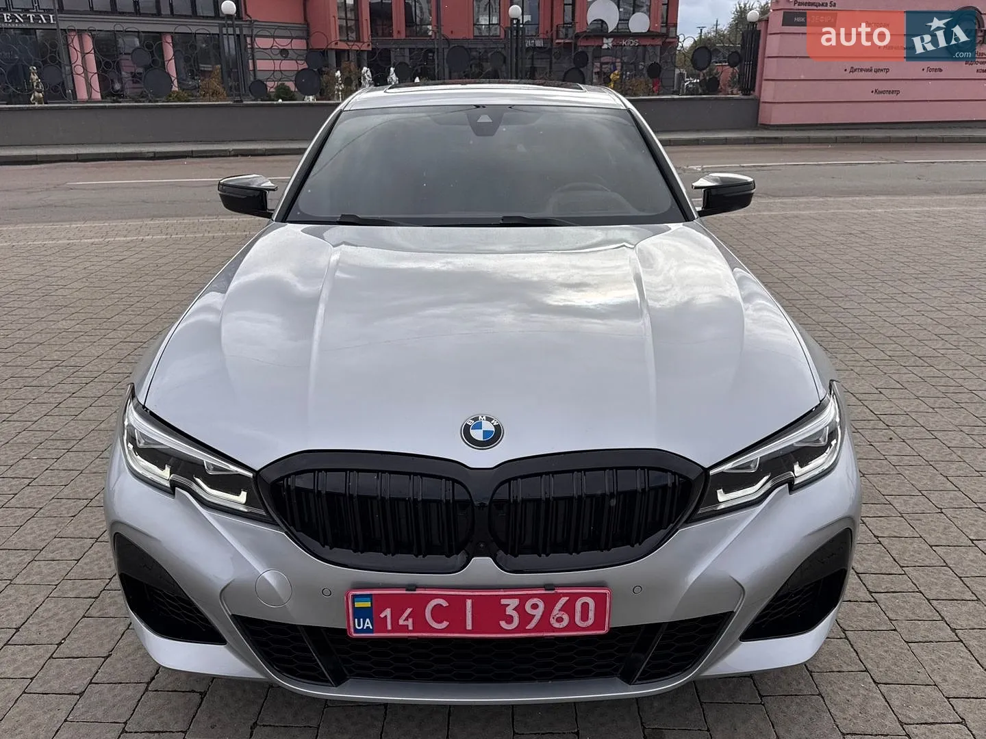 BMW 3 Series, 2019