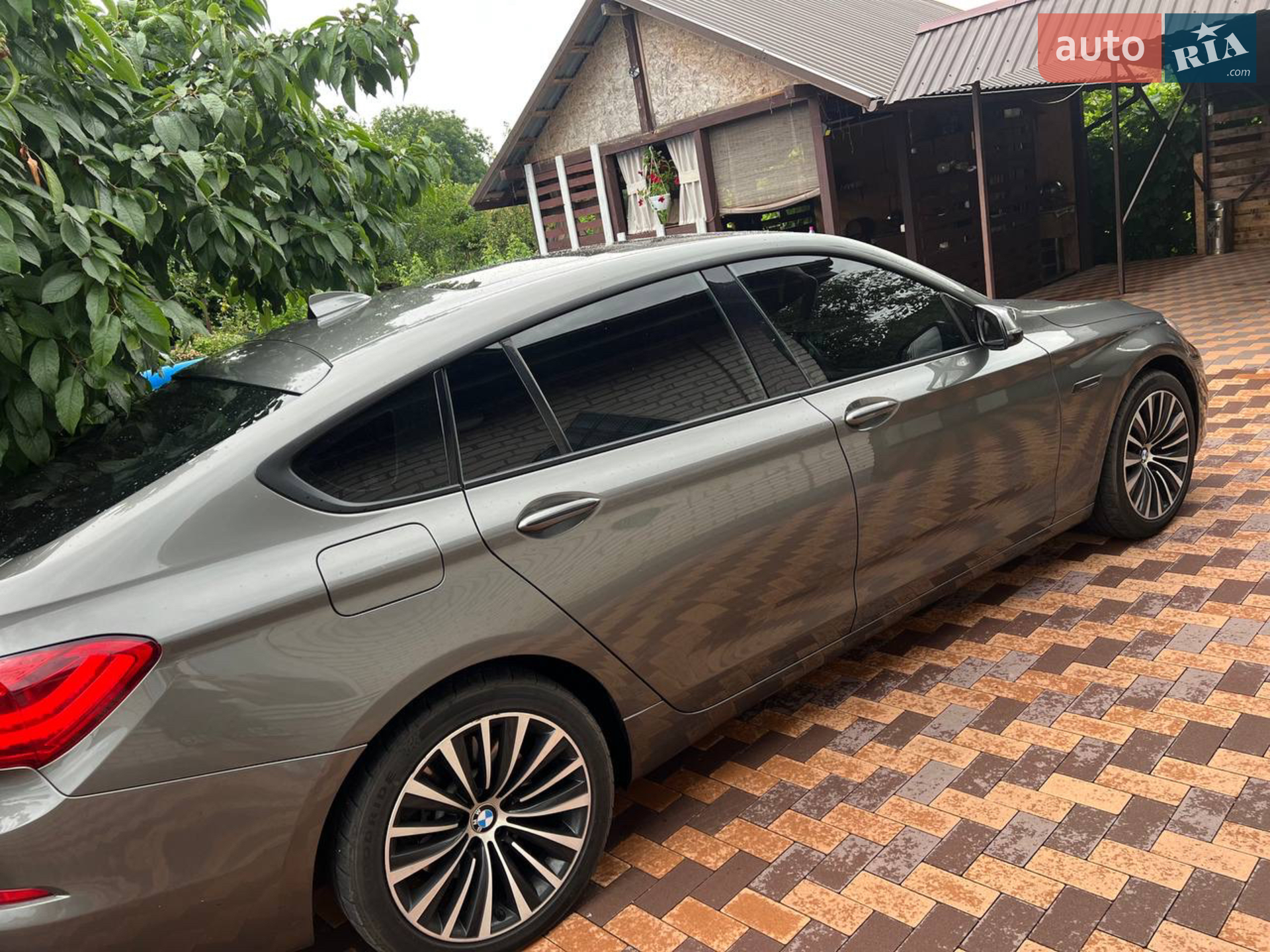 BMW 5 Series GT, 2015
