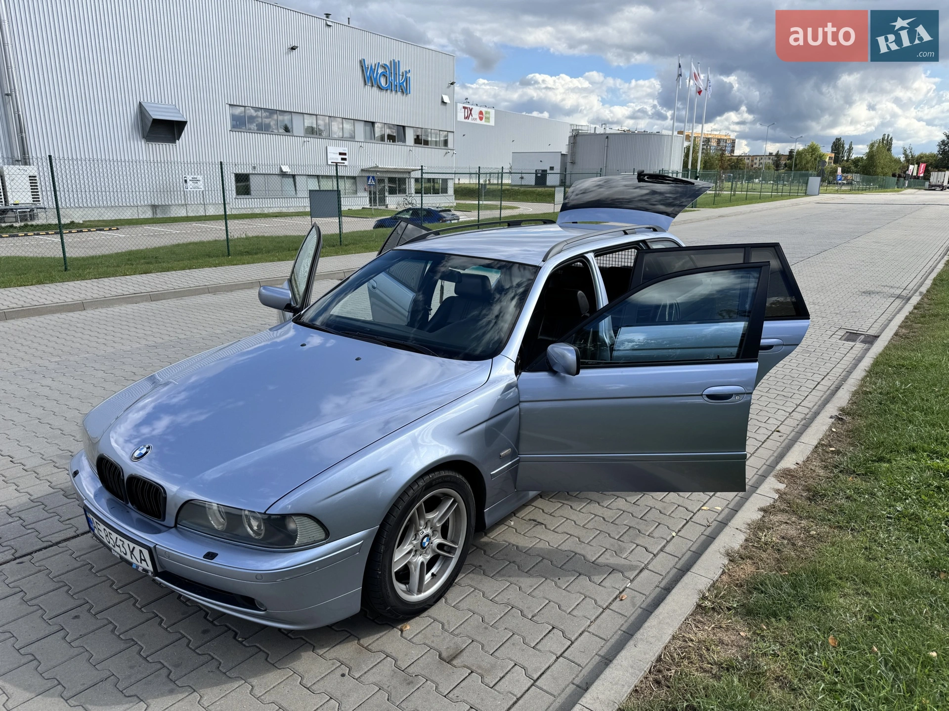 BMW 5 Series, 2002