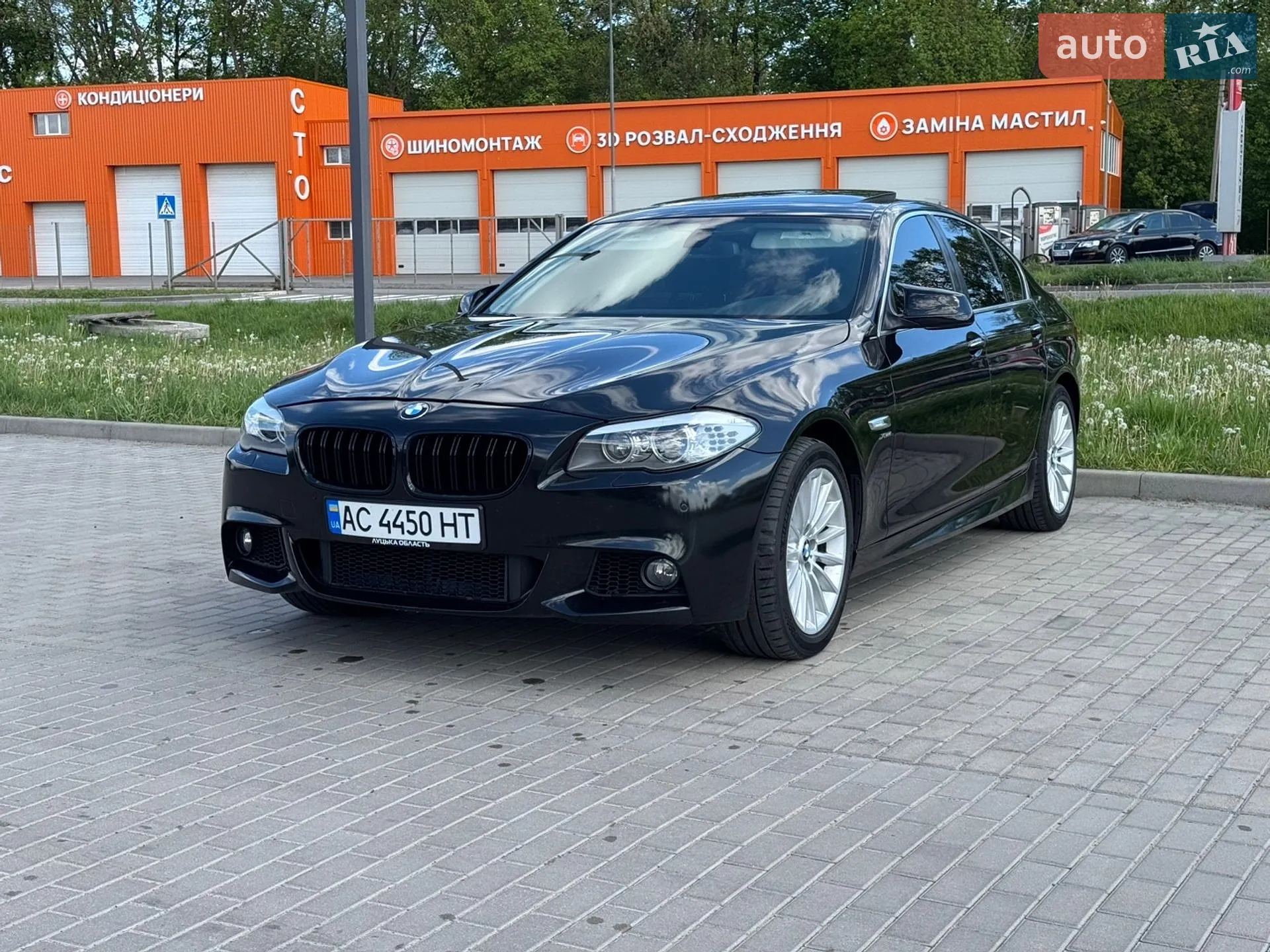BMW 5 Series, 2011