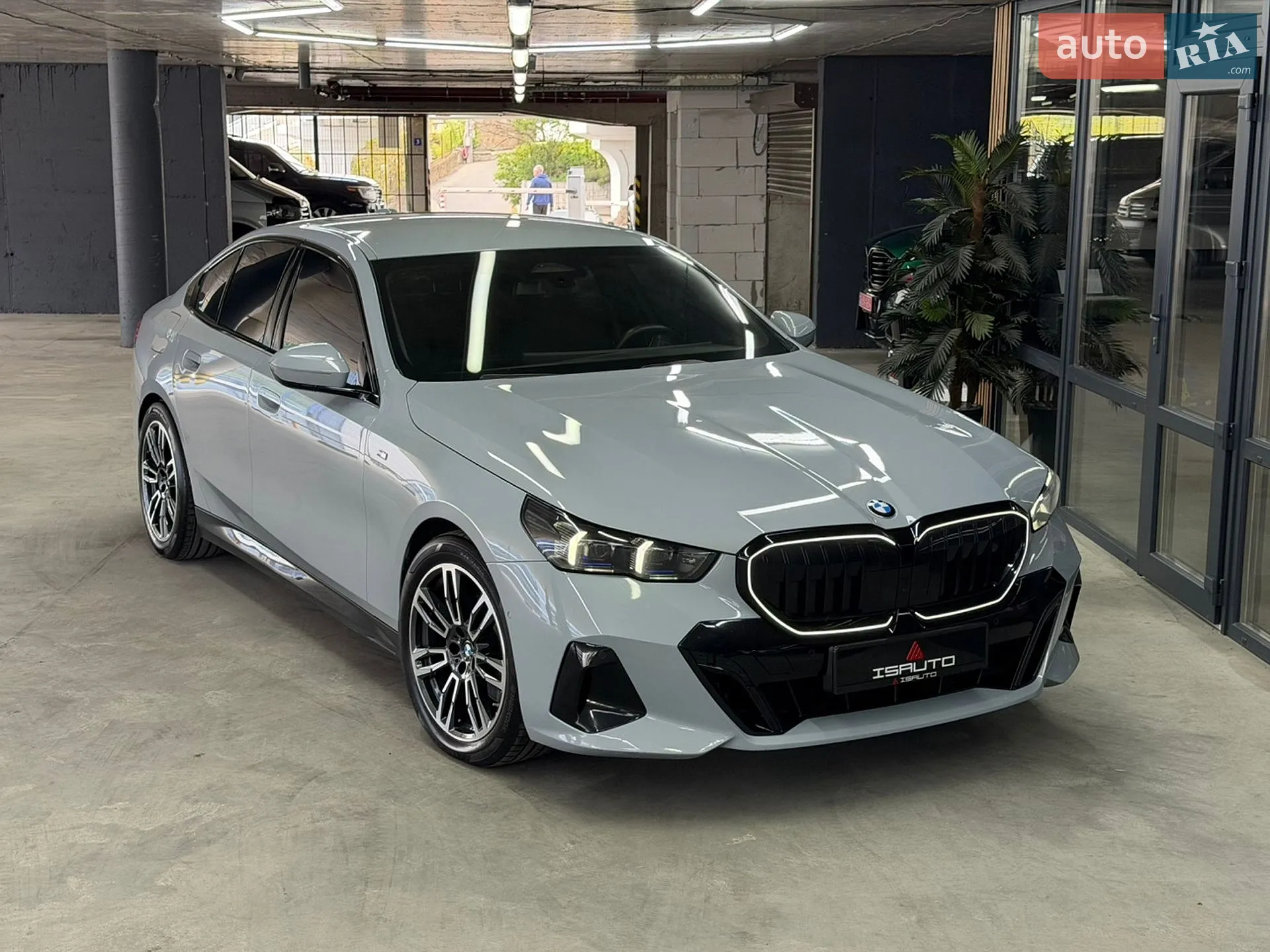 BMW 5 Series, 2024