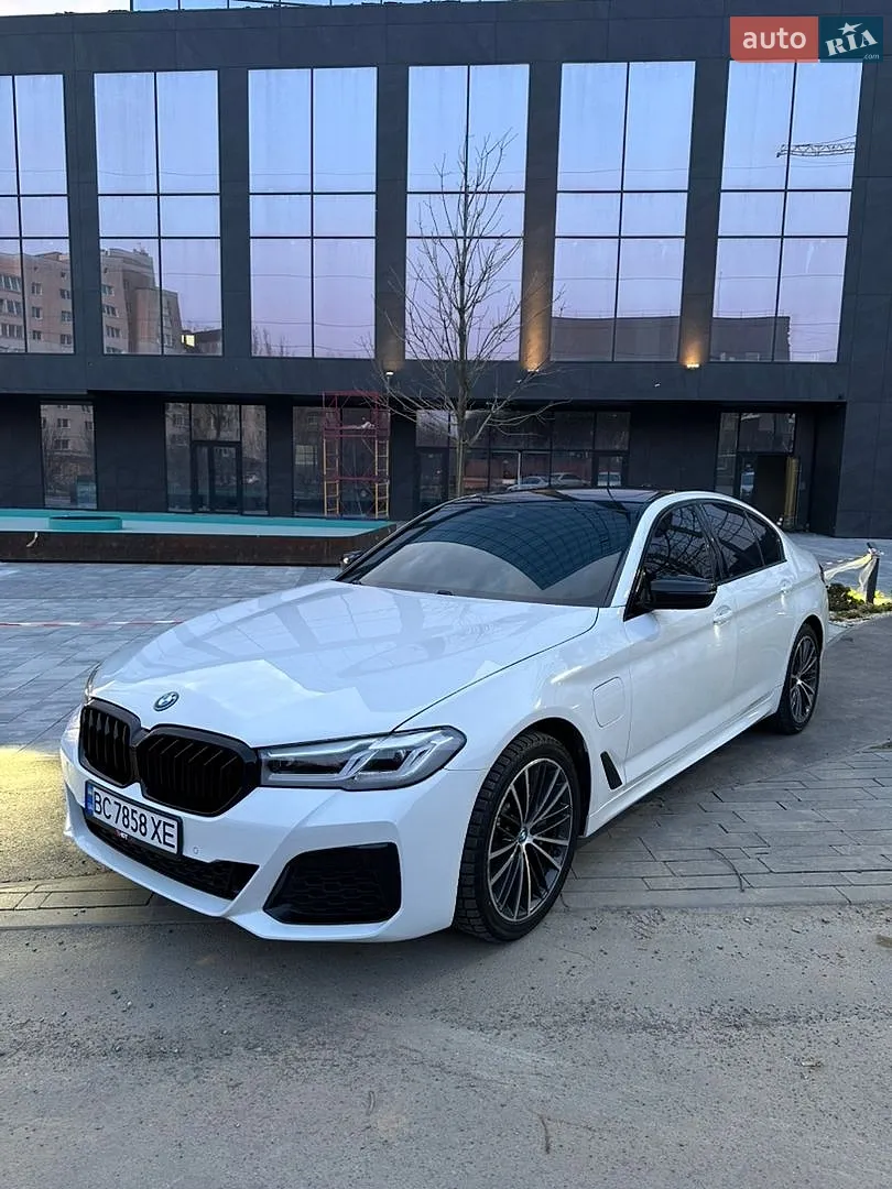 BMW 5 Series, 2023