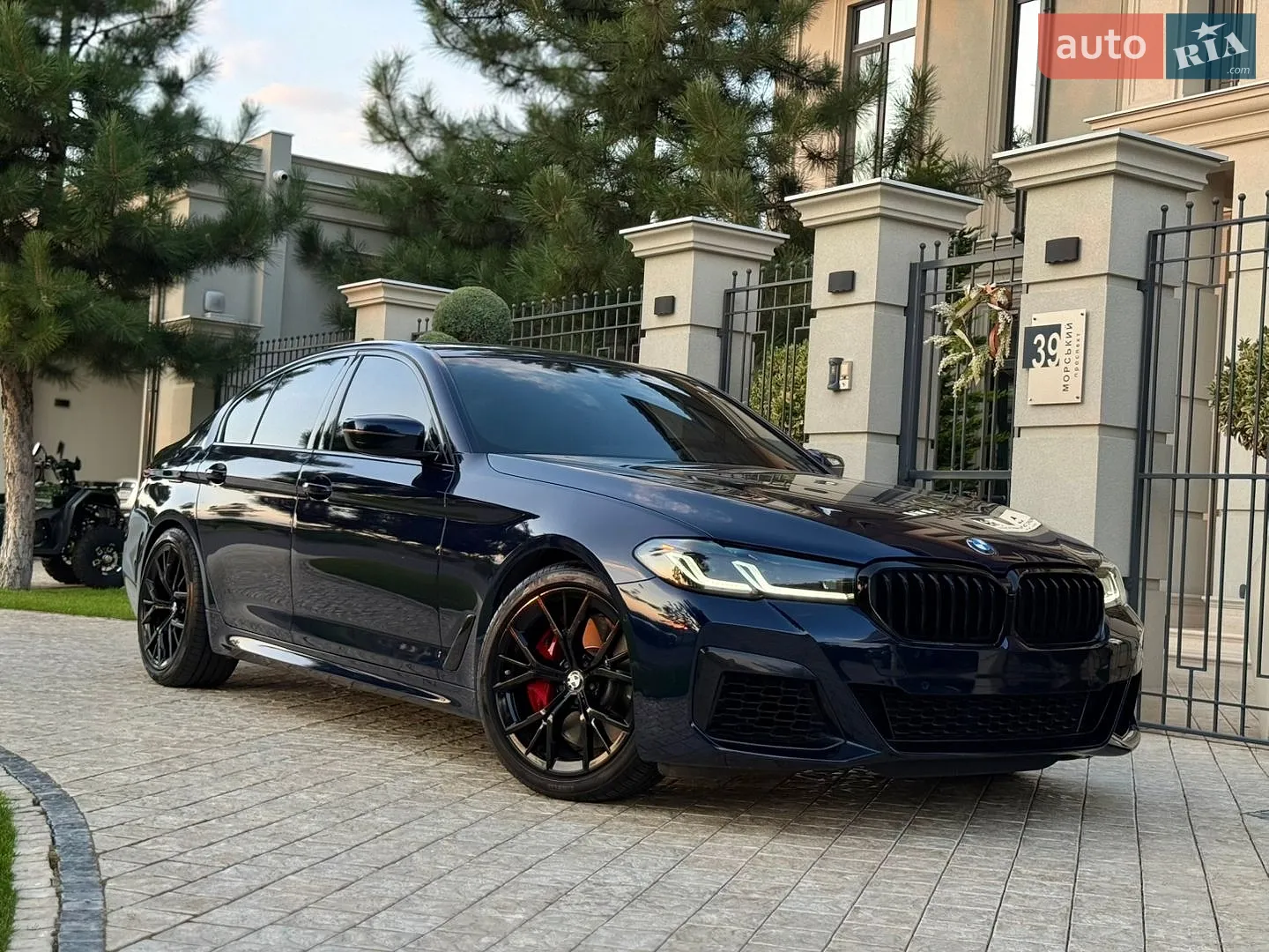 BMW 5 Series, 2022