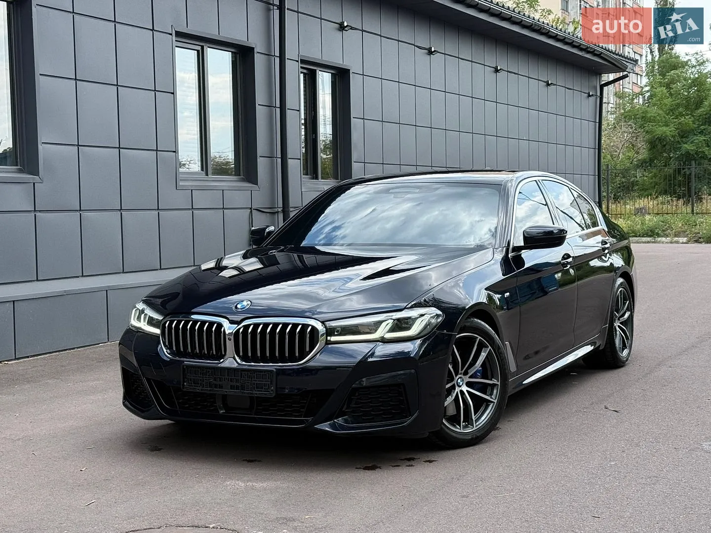 BMW 5 Series, 2023
