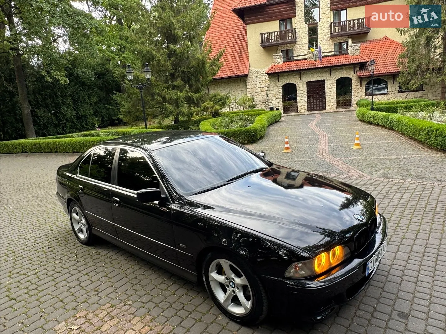BMW 5 Series, 2001