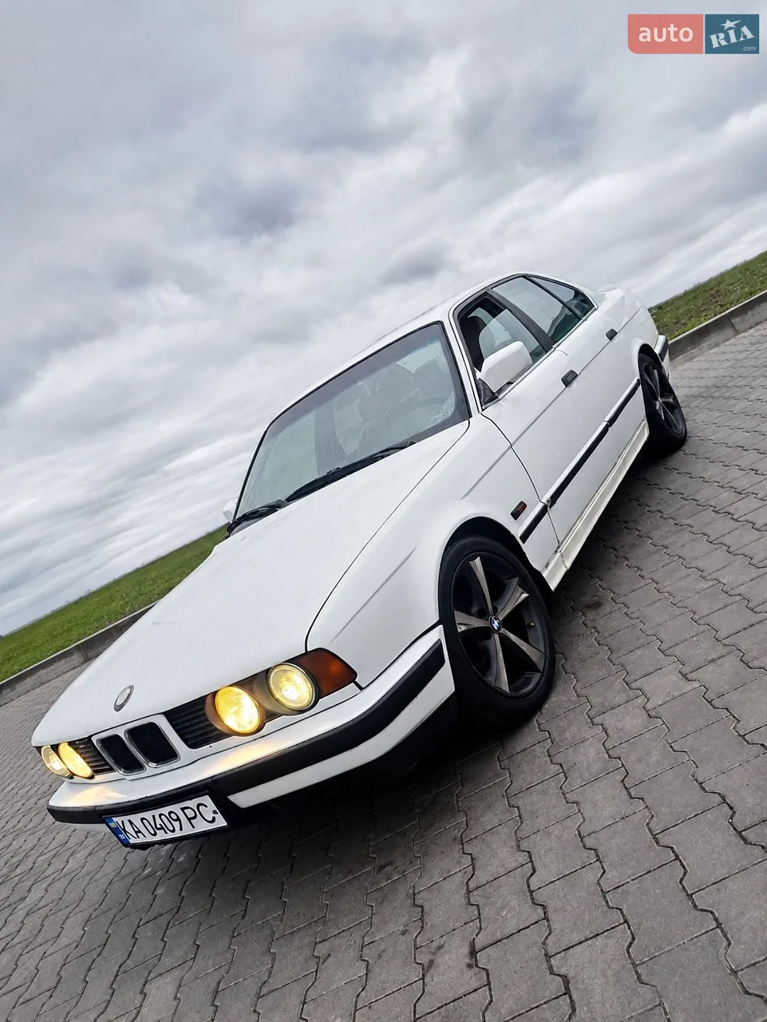 BMW 5 Series, 1990