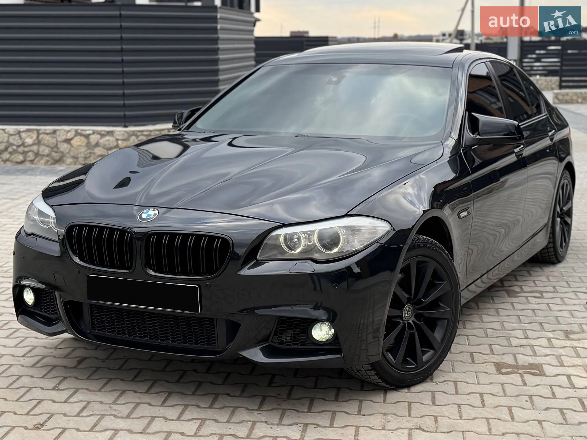 BMW 5 Series, 2011