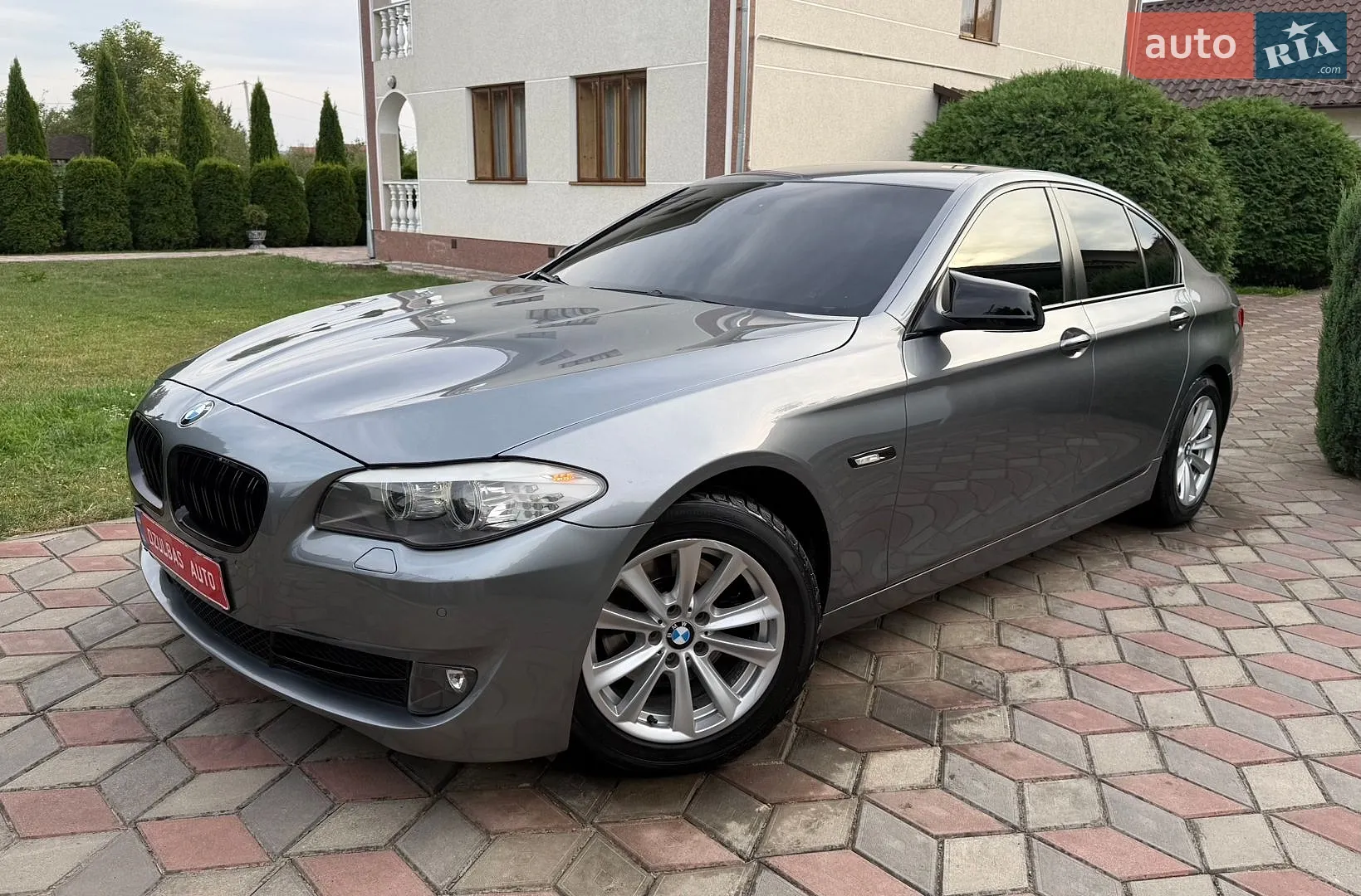 BMW 5 Series, 2011