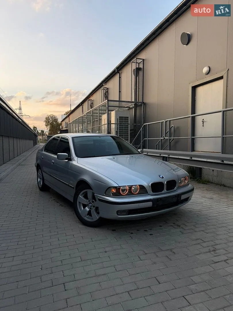 BMW 5 Series, 1998