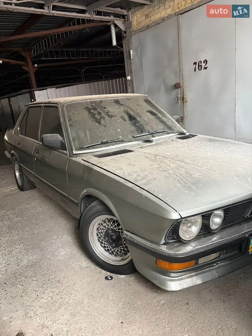 BMW 5 Series, 1985
