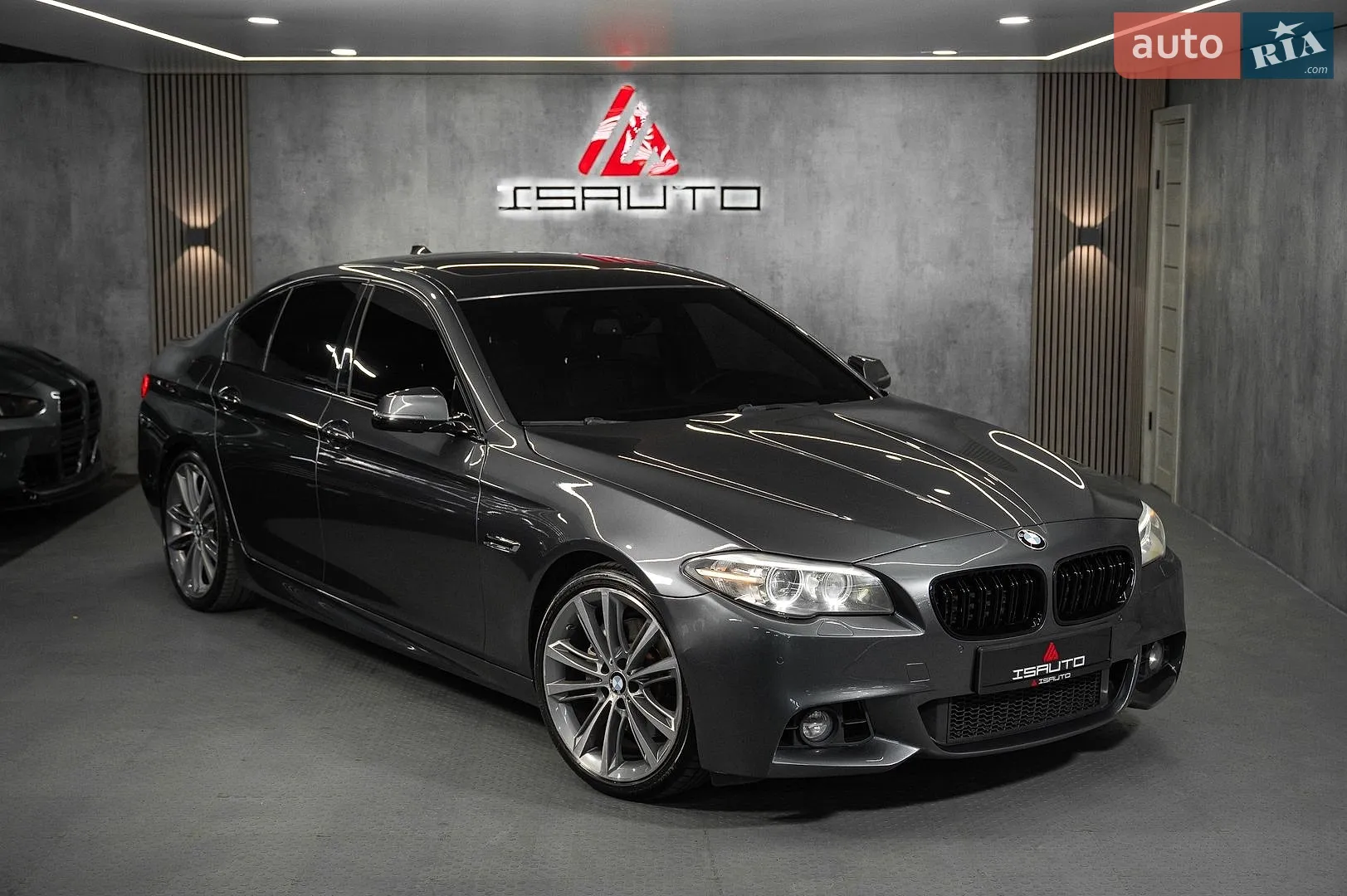 BMW 5 Series, 2016