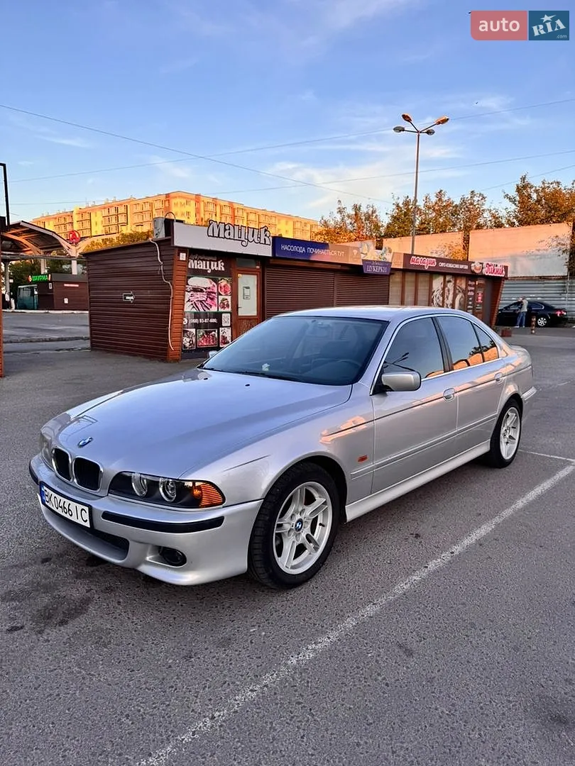 BMW 5 Series, 2001