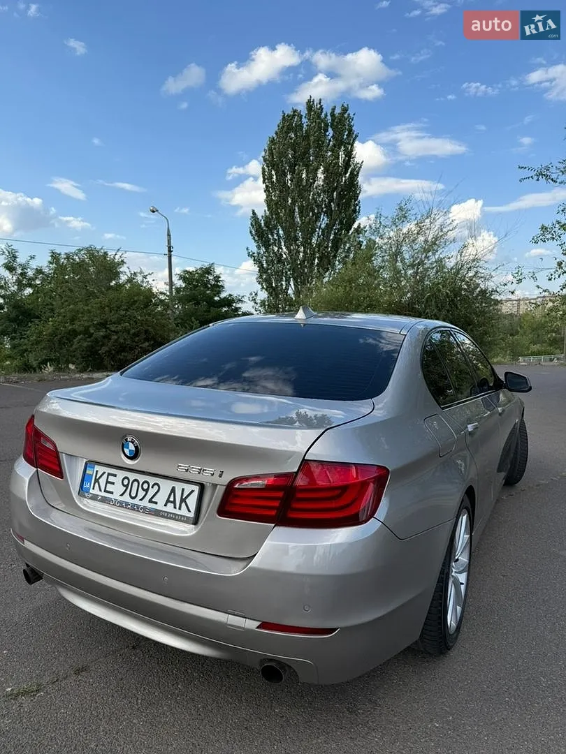 BMW 5 Series 2011 — 1