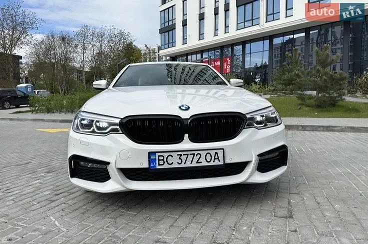 BMW 5 Series, 2019