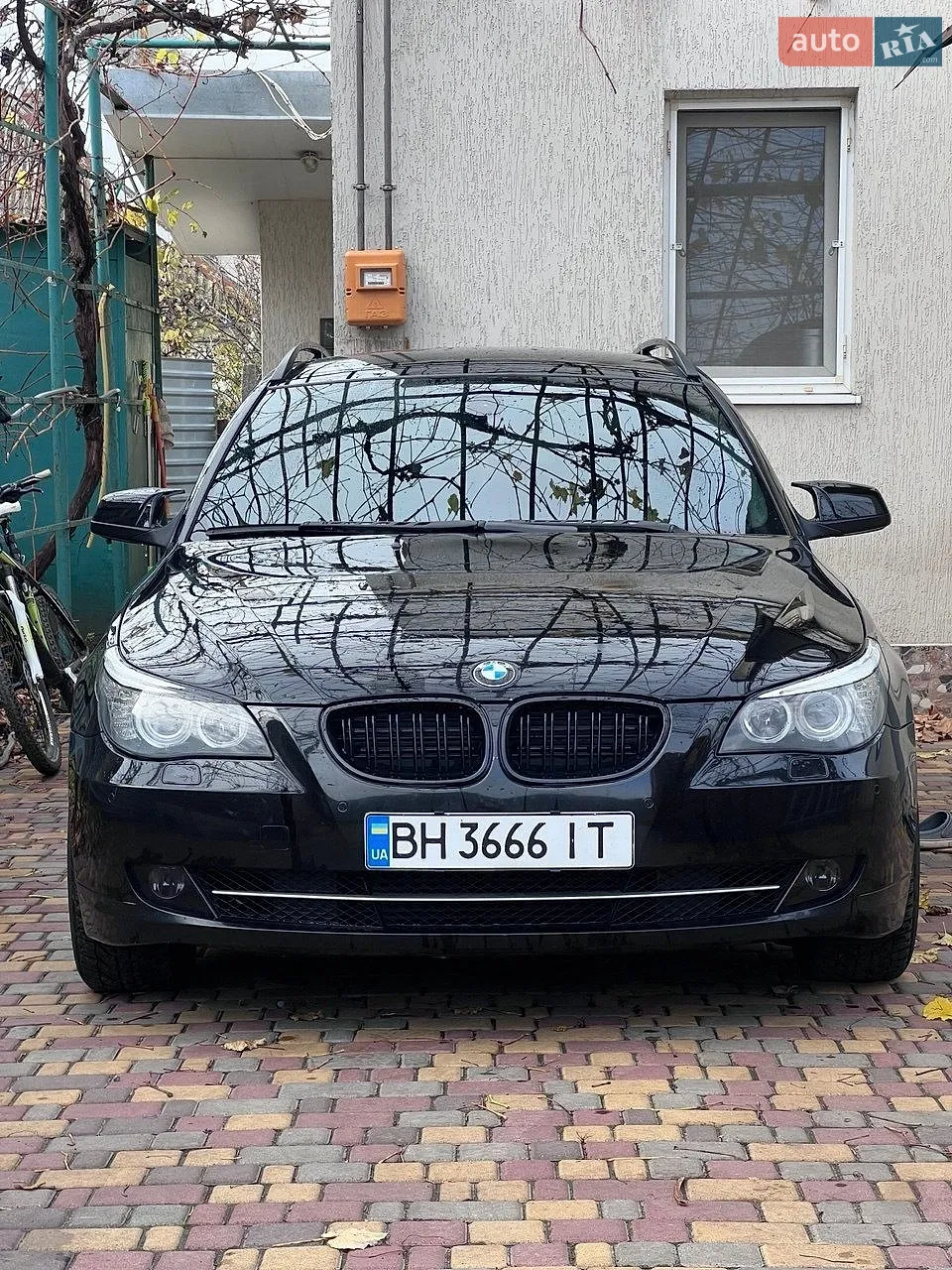 BMW 5 Series, 2010