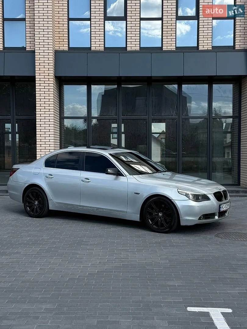 BMW 5 Series, 2003