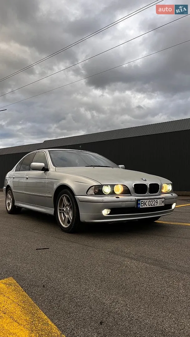 BMW 5 Series, 2002