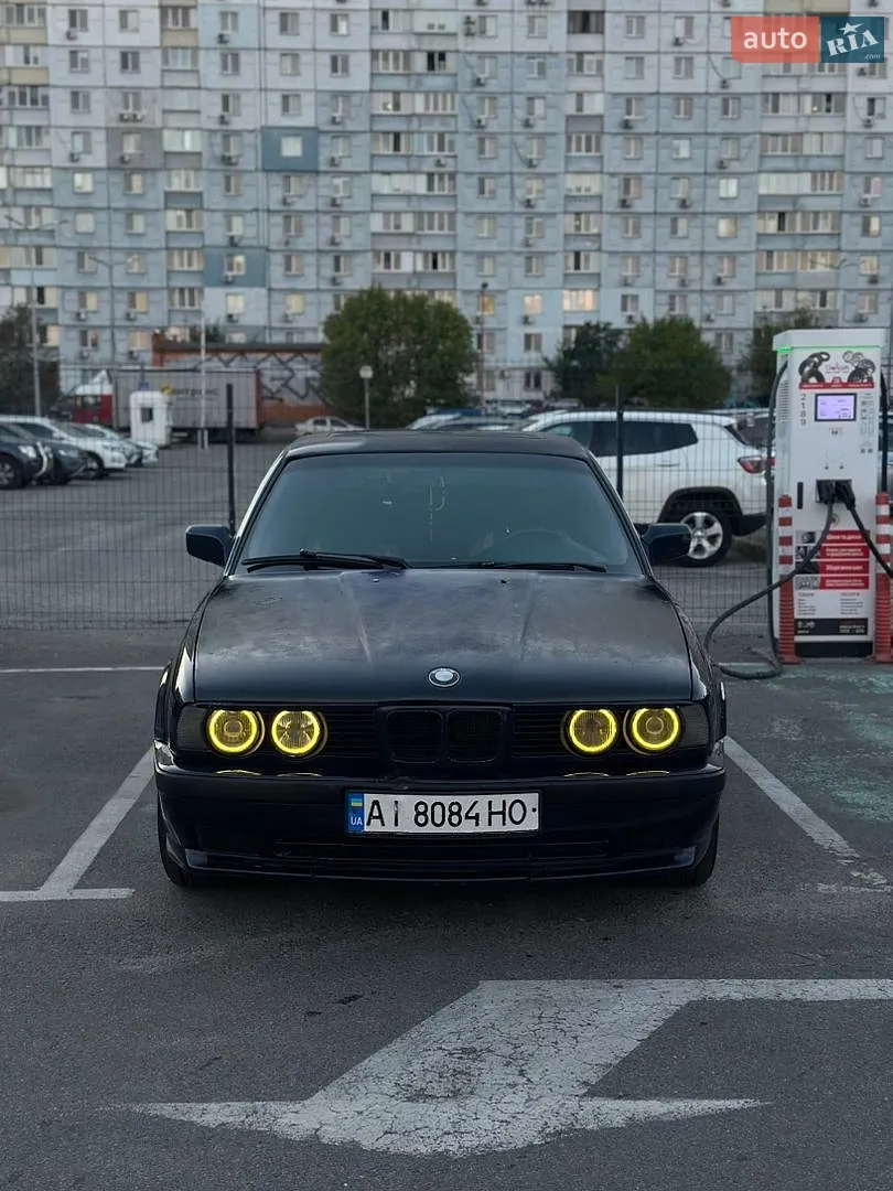 BMW 5 Series, 1990