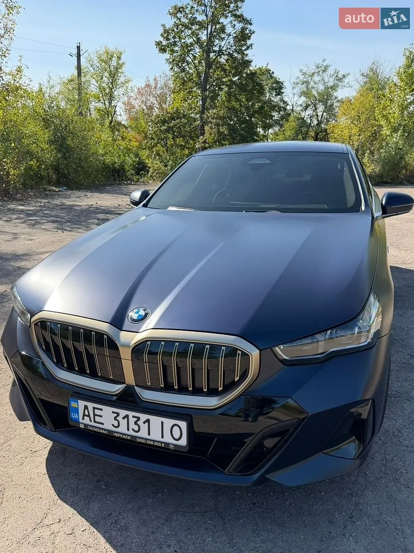 BMW 5 Series, 2024